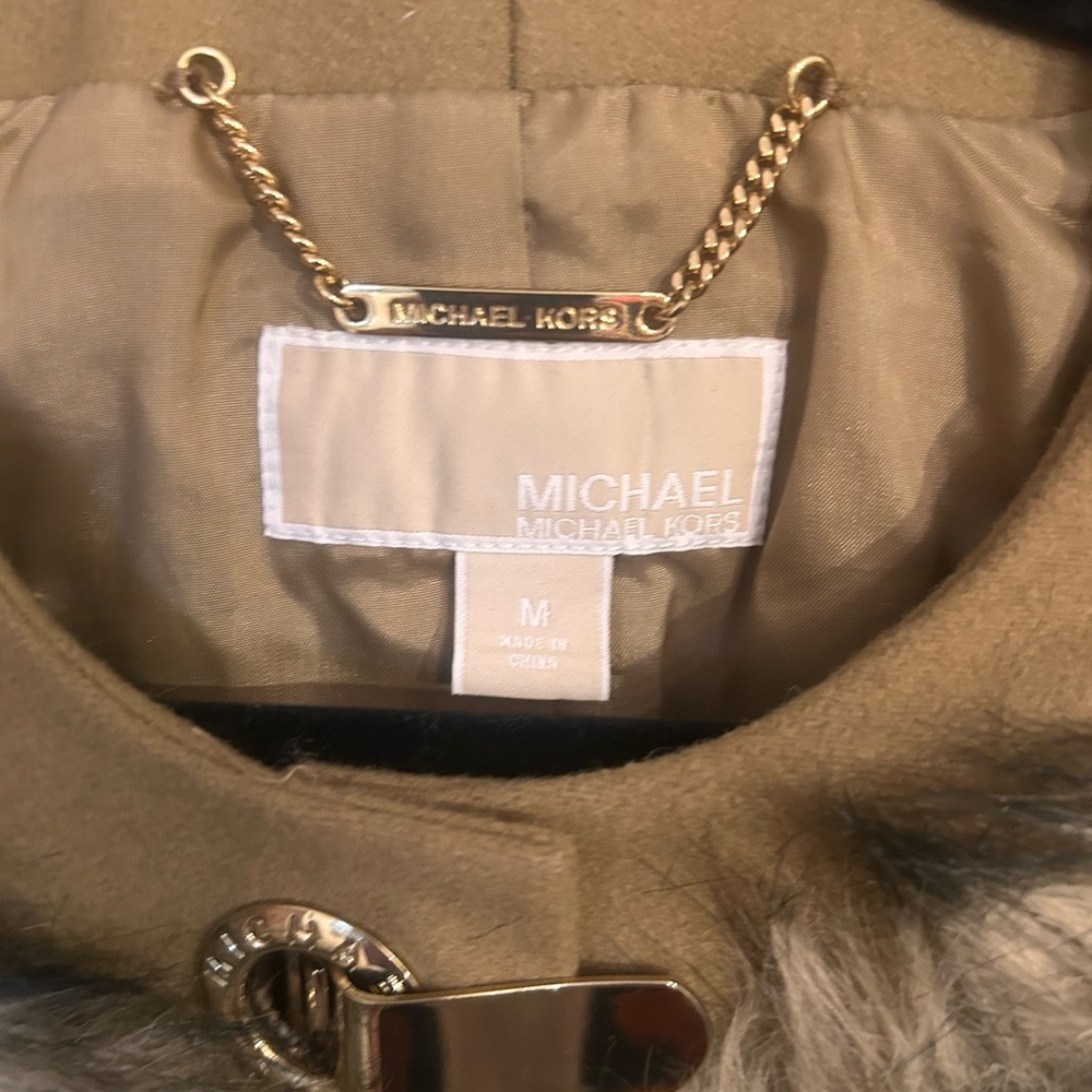 Michael Kors Tan and Silver Buckle Coat women size medium excellent condition - Picture 3 of 8